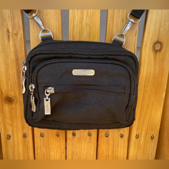 😎Baggallini Mini Cross Body Black - Picture 3 of 15